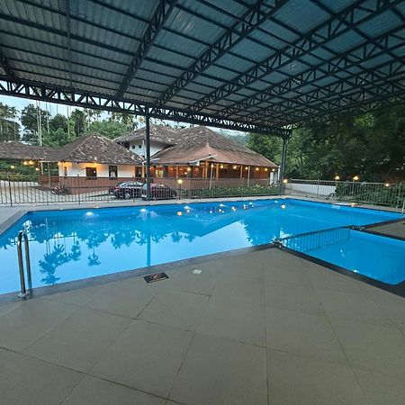 Hotel Sterling Vythiri Wayanad Extérieur photo