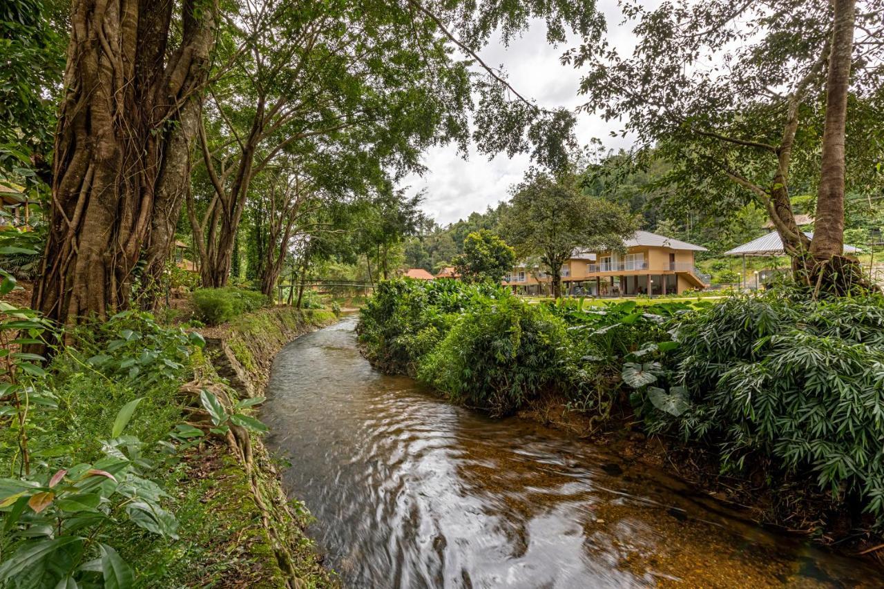 Hotel Sterling Vythiri Wayanad Extérieur photo
