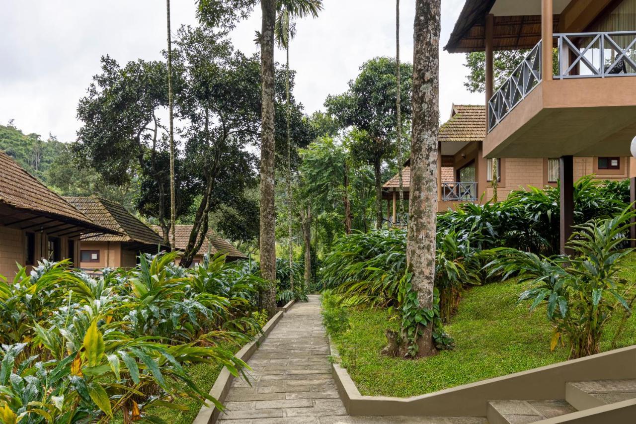 Hotel Sterling Vythiri Wayanad Extérieur photo