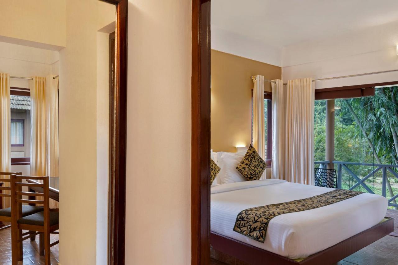 Hotel Sterling Vythiri Wayanad Extérieur photo